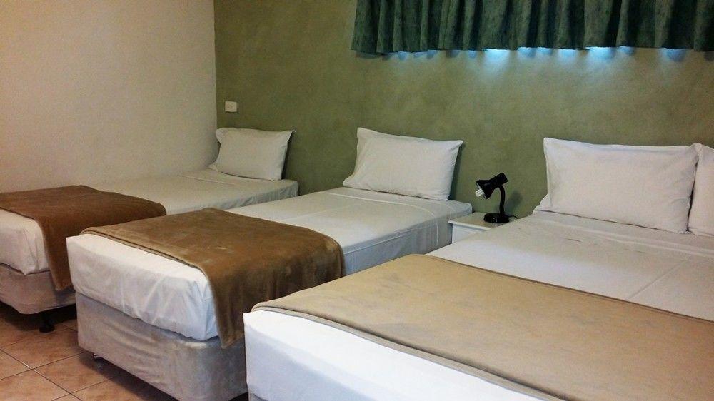 Galaxy Mackay Motor Inn Екстериор снимка