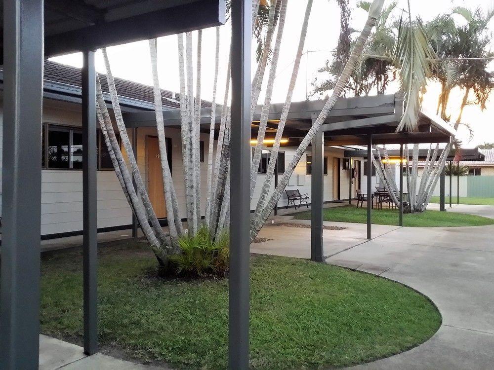 Galaxy Mackay Motor Inn Екстериор снимка