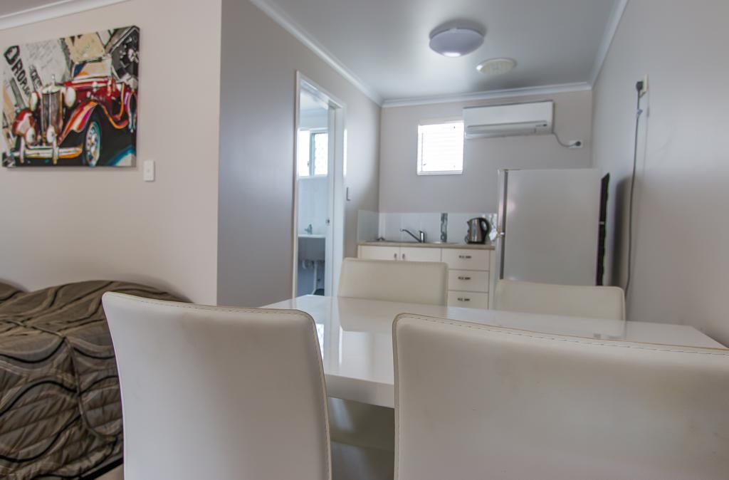 Galaxy Mackay Motor Inn Екстериор снимка